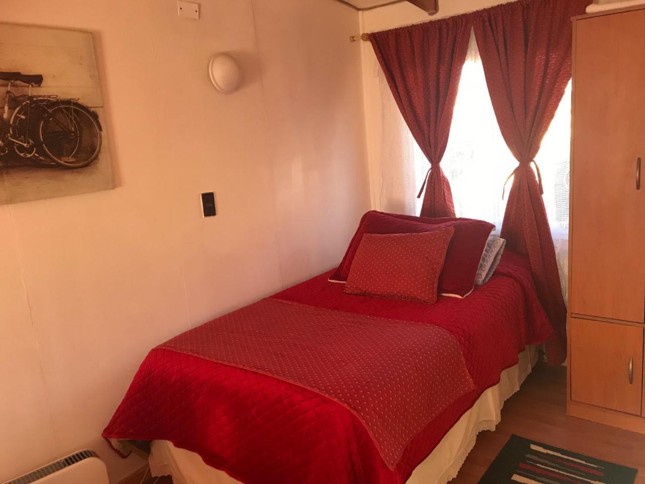Hostal Patagonia Marmol Coyhaique Bagian luar foto